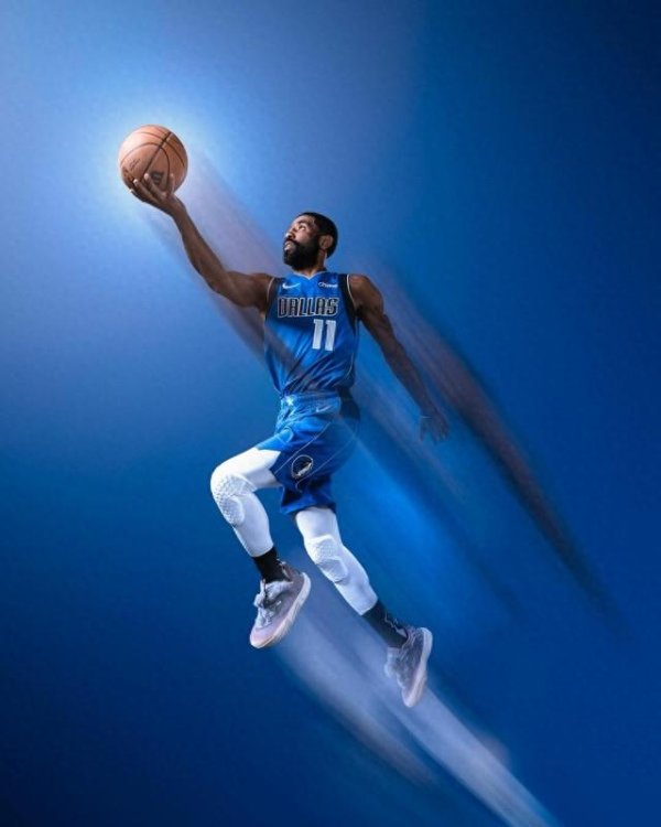 Hành động thú vị! Irving chụp ảnh quảng cáo cho NBA 2K. Đây có phải là một bài phát biểu đã sẵn sàng?