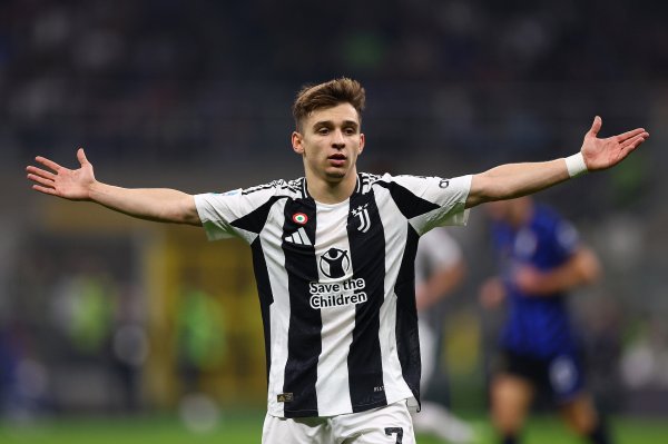 Duti: Juventus muốn giữ đồng tình và hy vọng rằng phí chuyển nhượng dưới 30 triệu euro, ý tưởng của người chơi là rất quan trọng