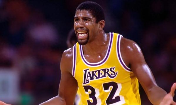Lakers Legend Magic Johnson cũ